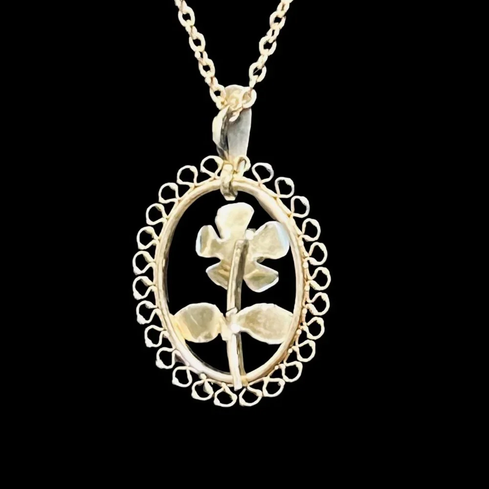 Kremnetz Gold Tone Necklace With Faux Pearl And Enamel Flower Pendant (4715) - Picture 3 of 5